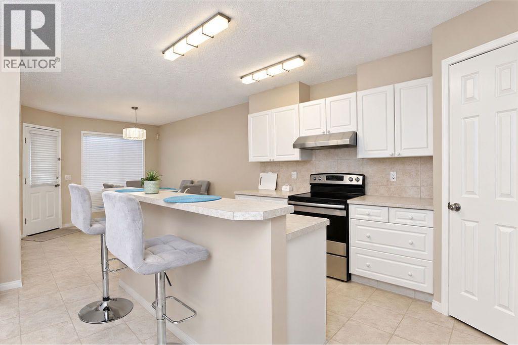 266 Millrise Square SW - 4