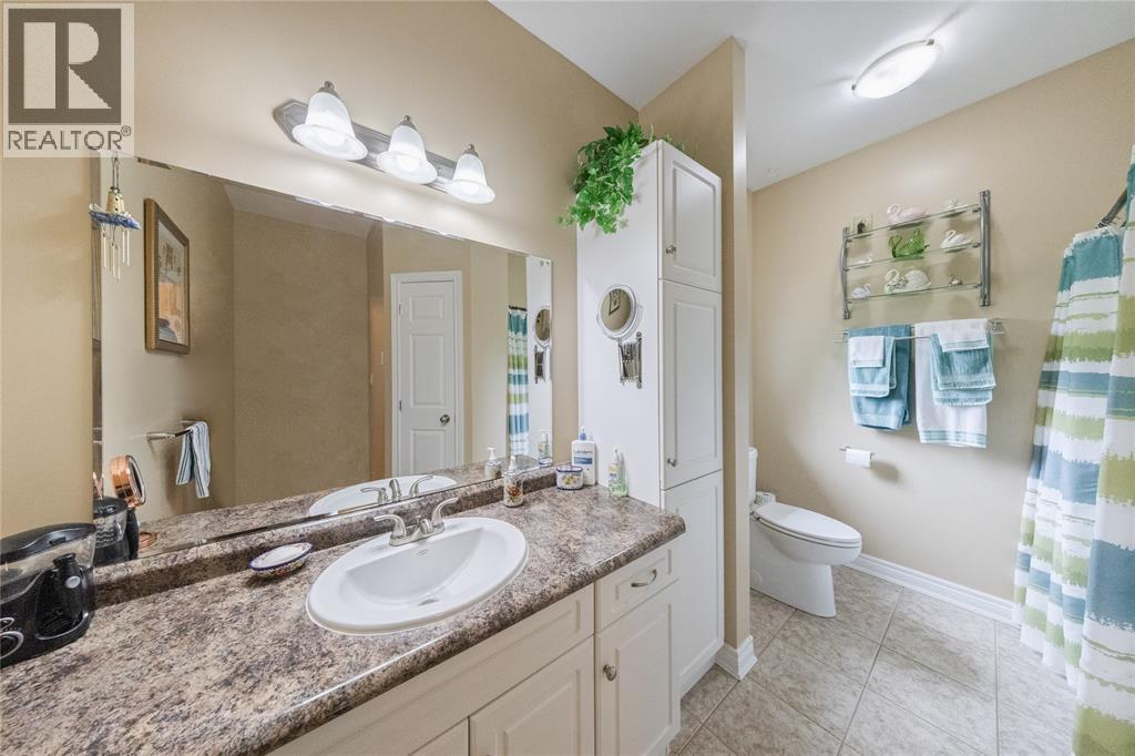 8653 VANCE DRIVE - 18