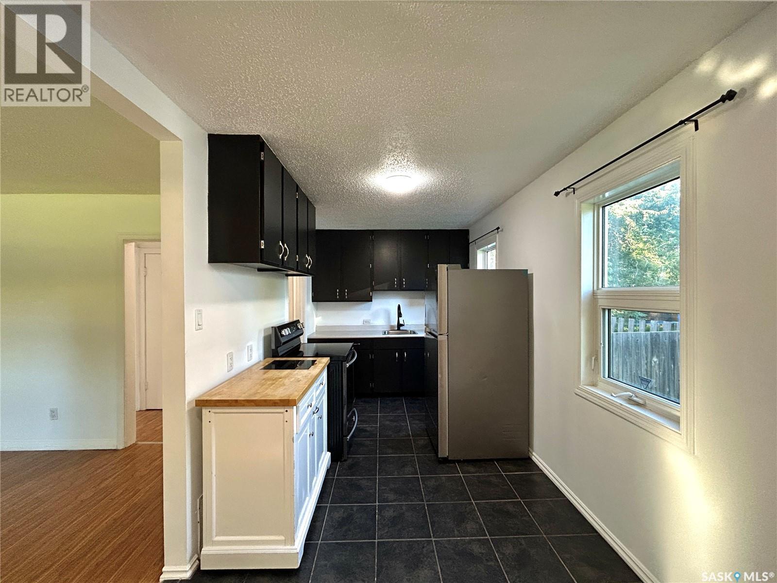 150 24th STREET E - 6