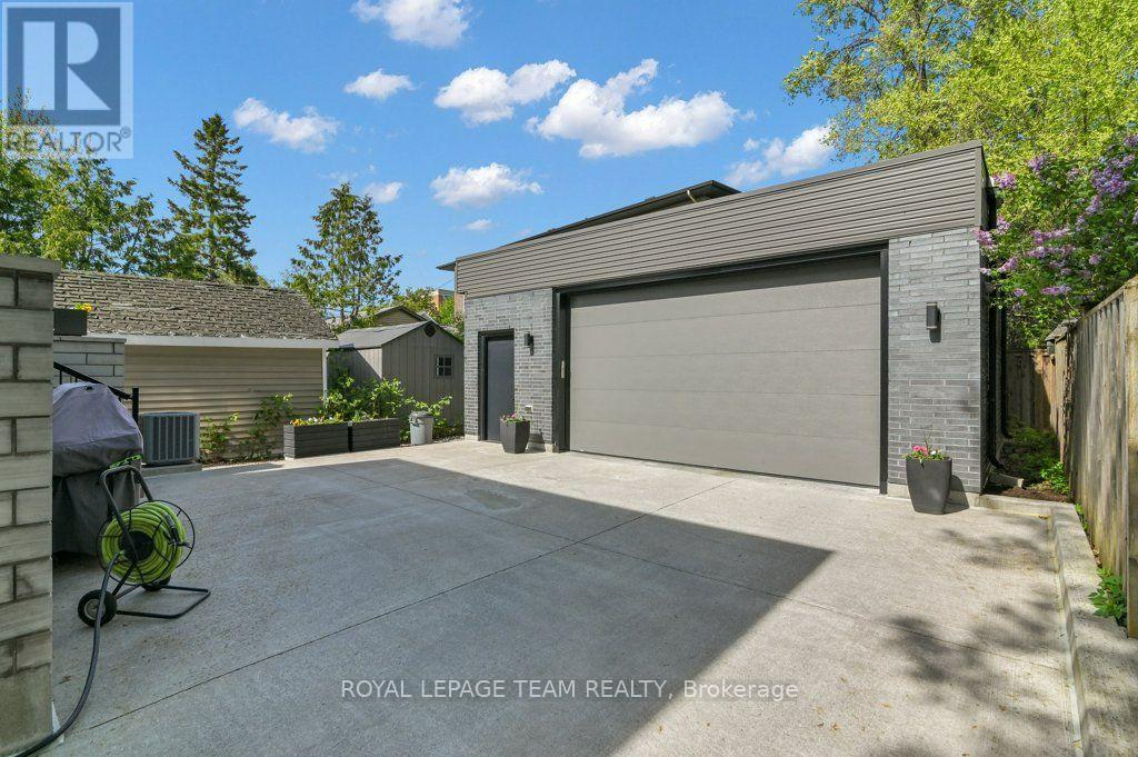 353 WINSTON AVENUE - 34