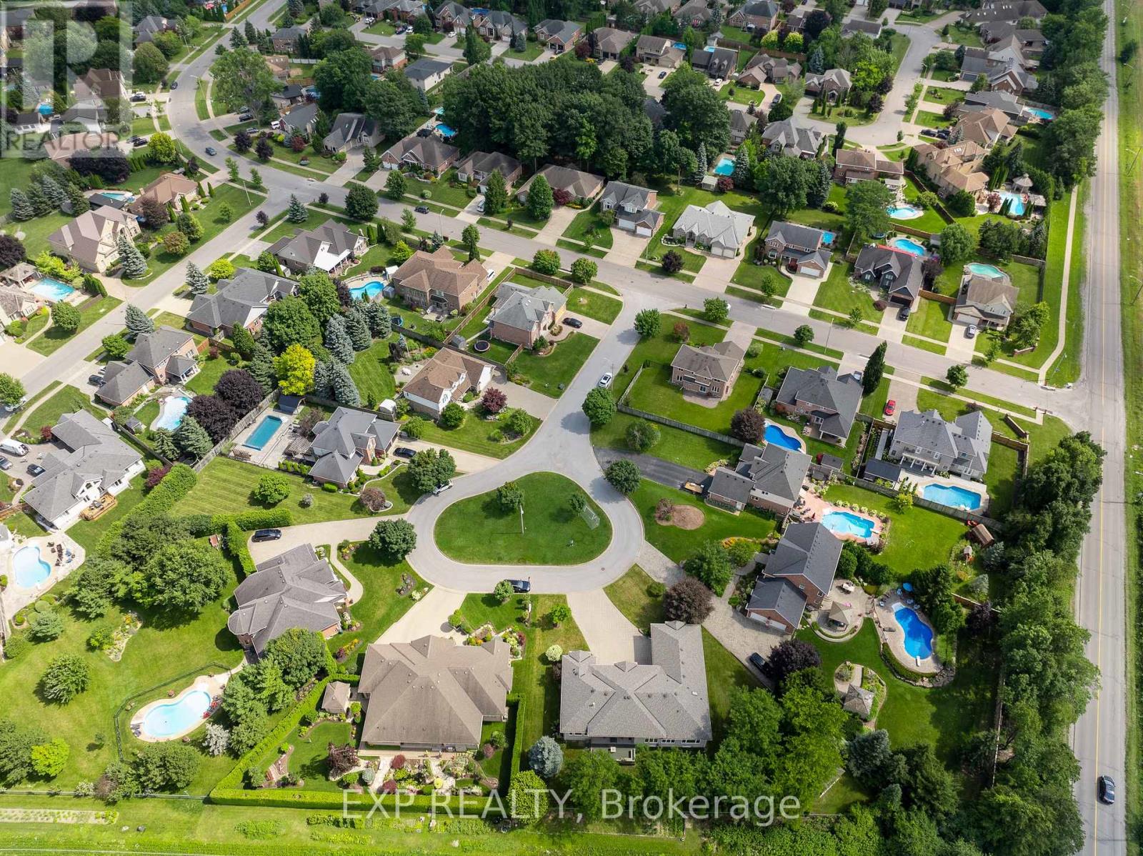 8113 FATIMA COURT, Niagara Falls (Mt. Carmel) — photo 5