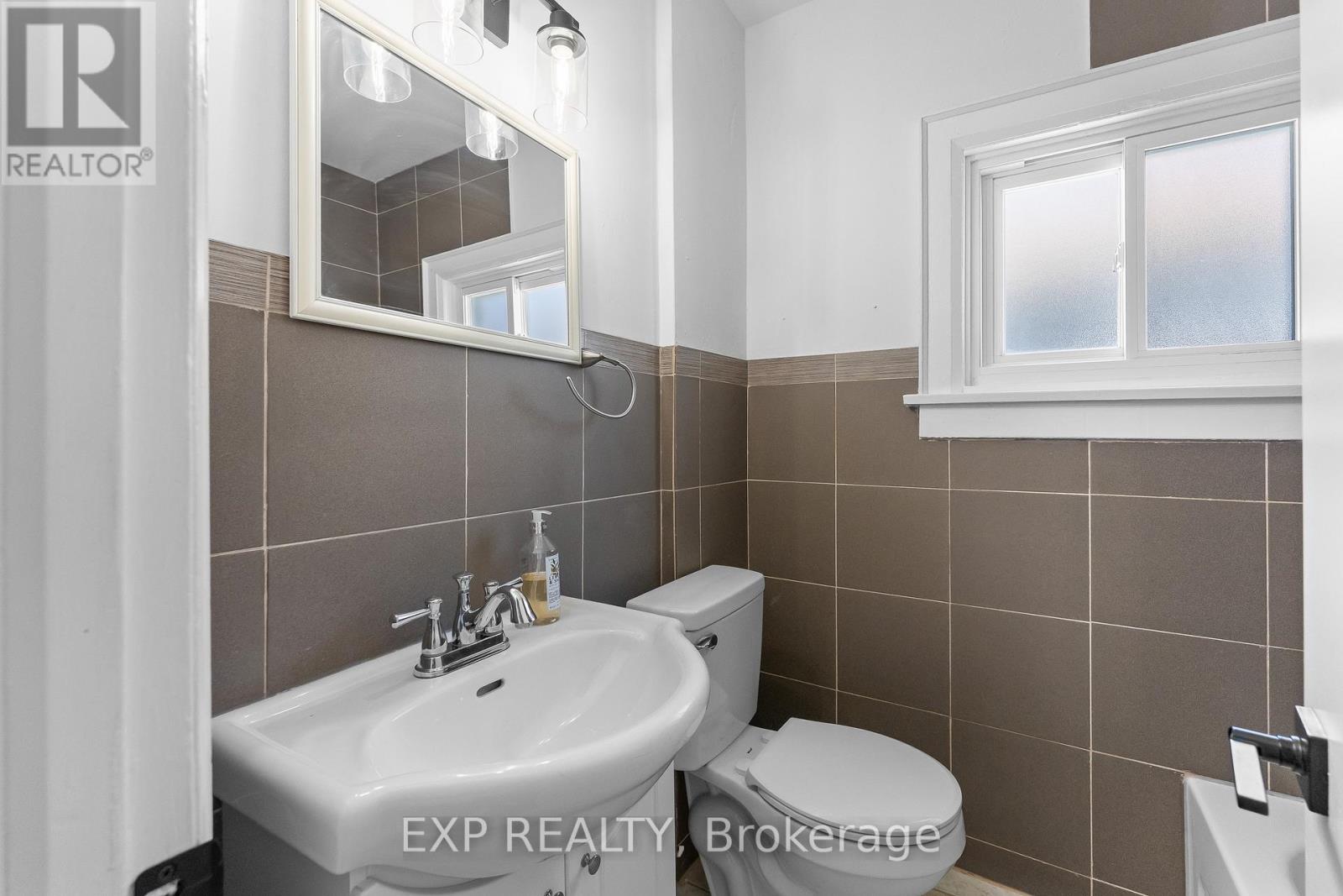 28 GRANTHAM AVENUE - Image 23