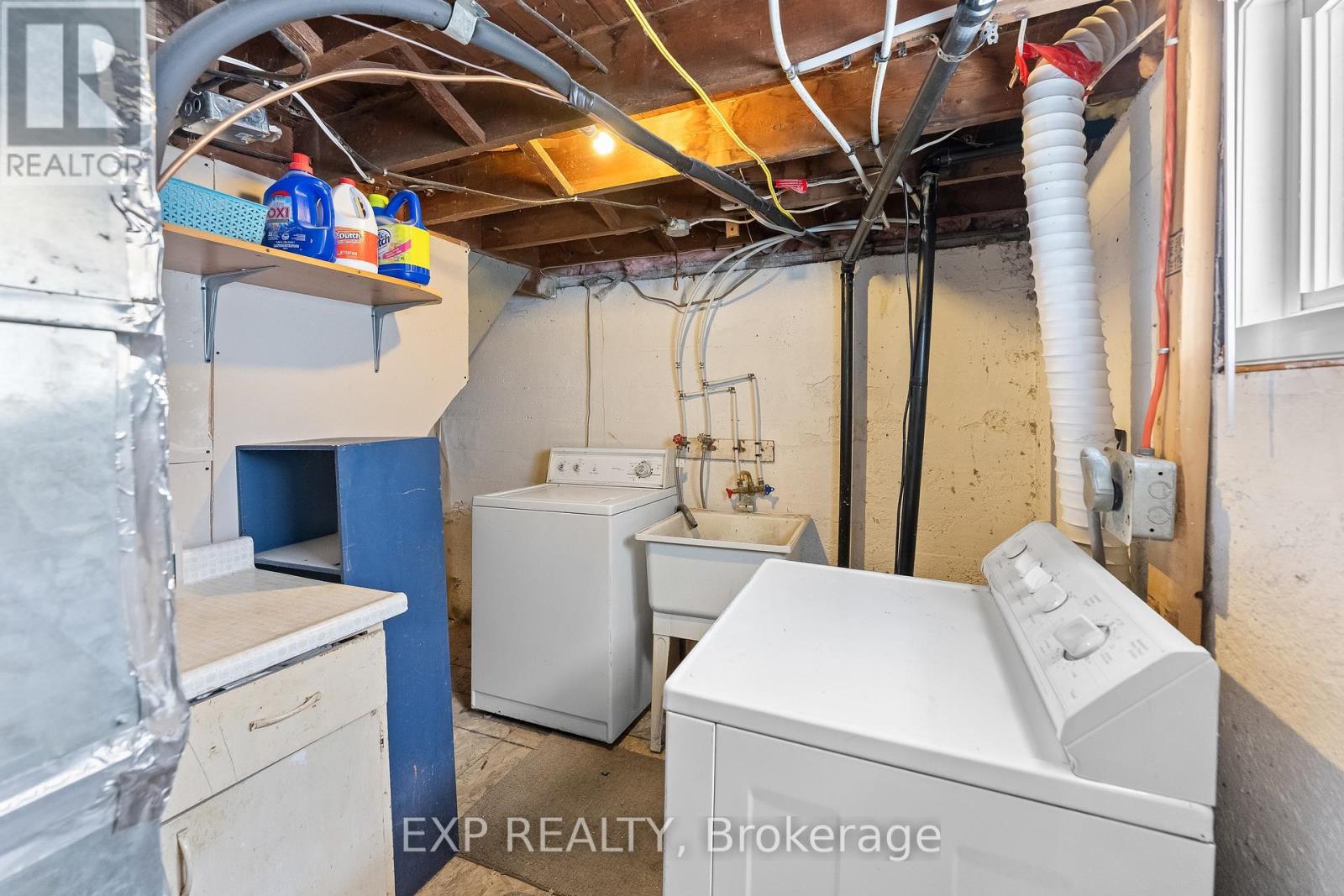 28 GRANTHAM AVENUE - Image 33