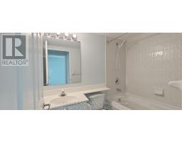 806 - 1 Lee Centre Drive, Toronto, ON M1H3J2 Photo 13