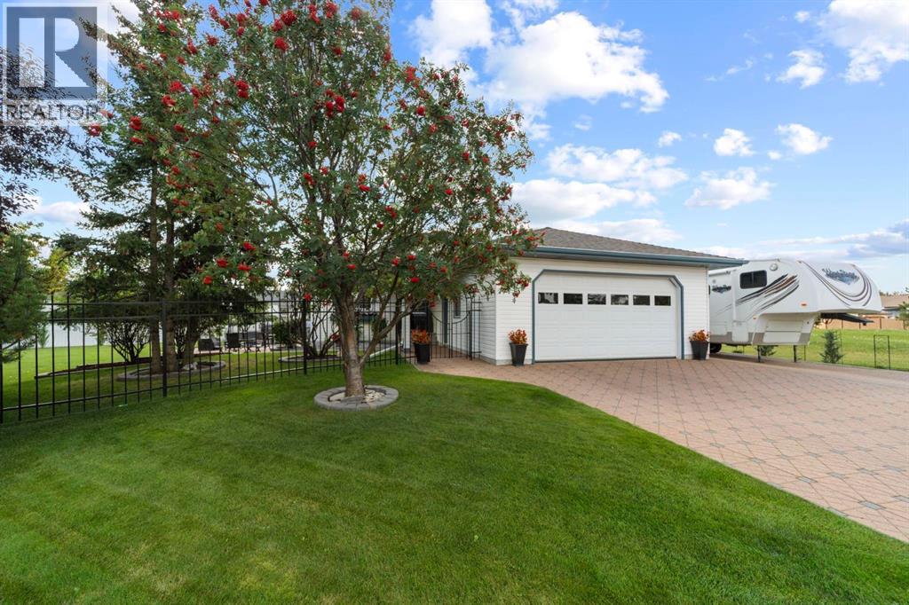 Listing photo – 112 Edgewood Close, Camrose