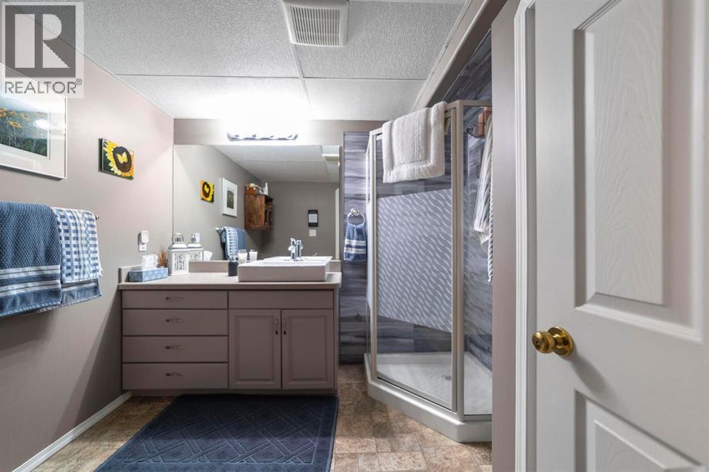 Listing photo – 112 Edgewood Close, Camrose