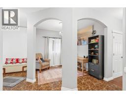 2pc Bathroom - 126 Saddlecrest Way Ne, Calgary, AB T3J5N2 Photo 6