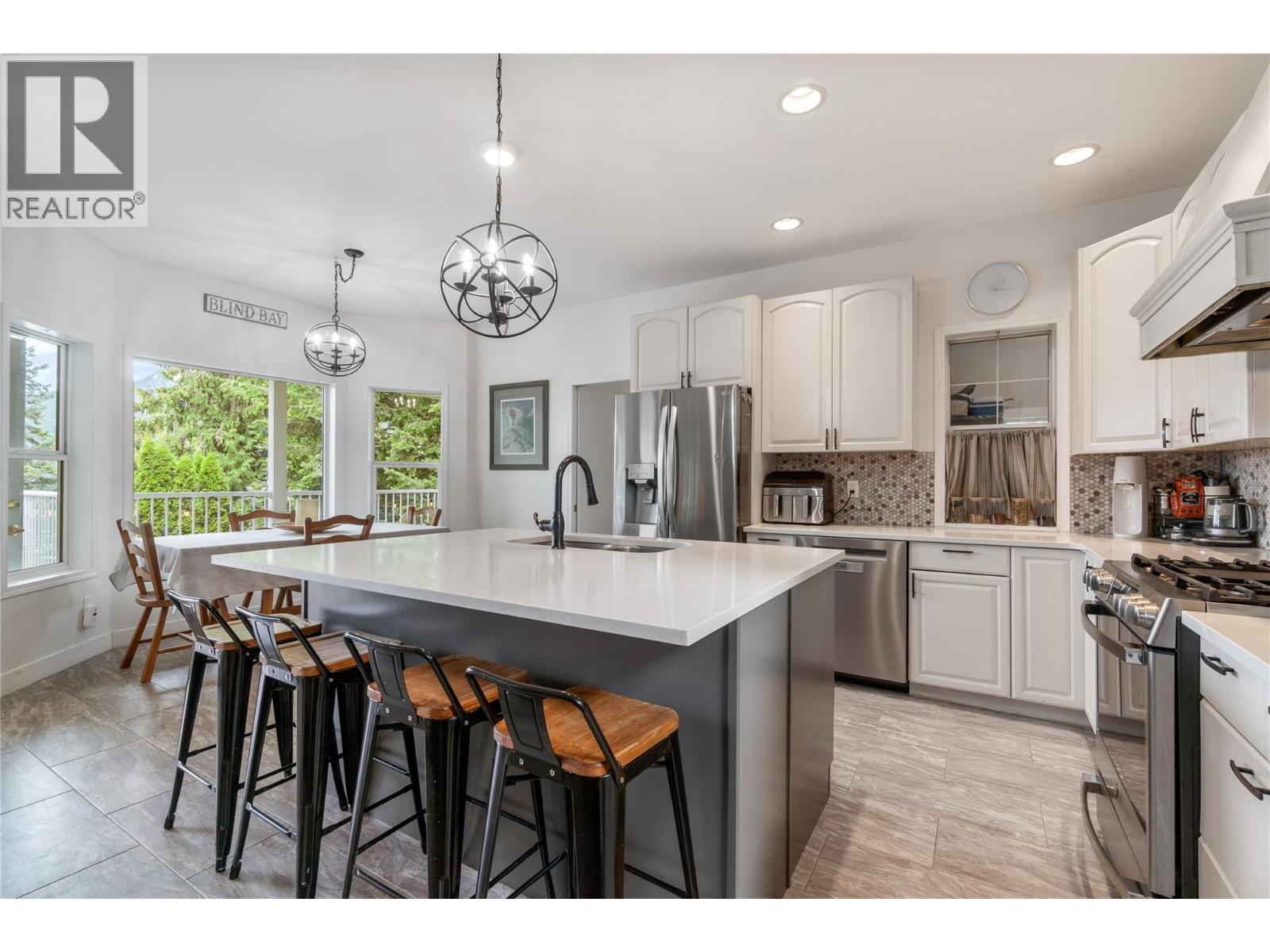  2662 Blind Bay Road, Blind Bay