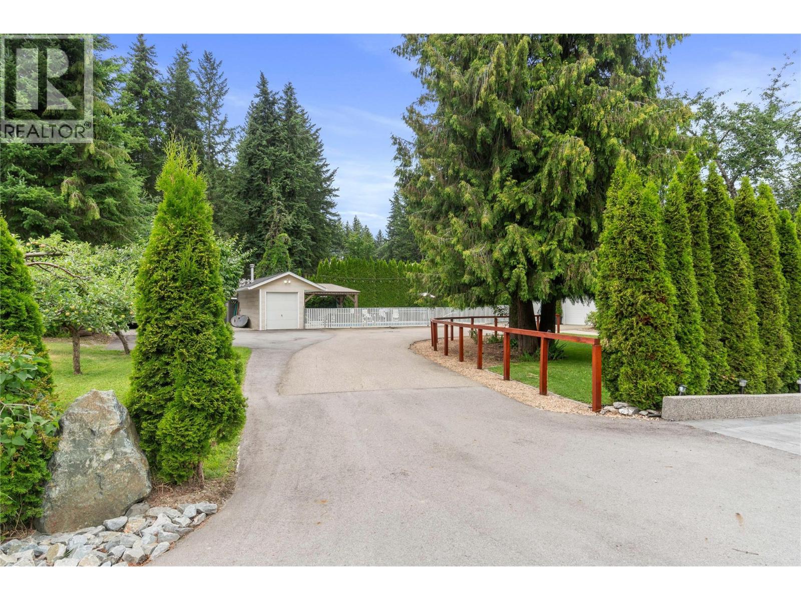  2662 Blind Bay Road, Blind Bay