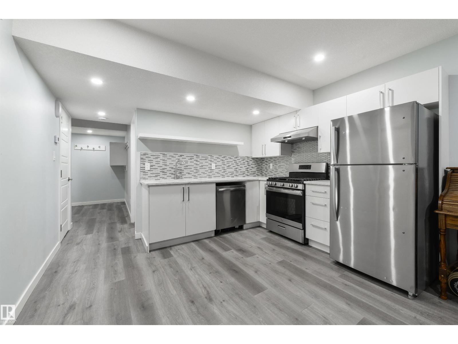 1419 169 ST SW - 32