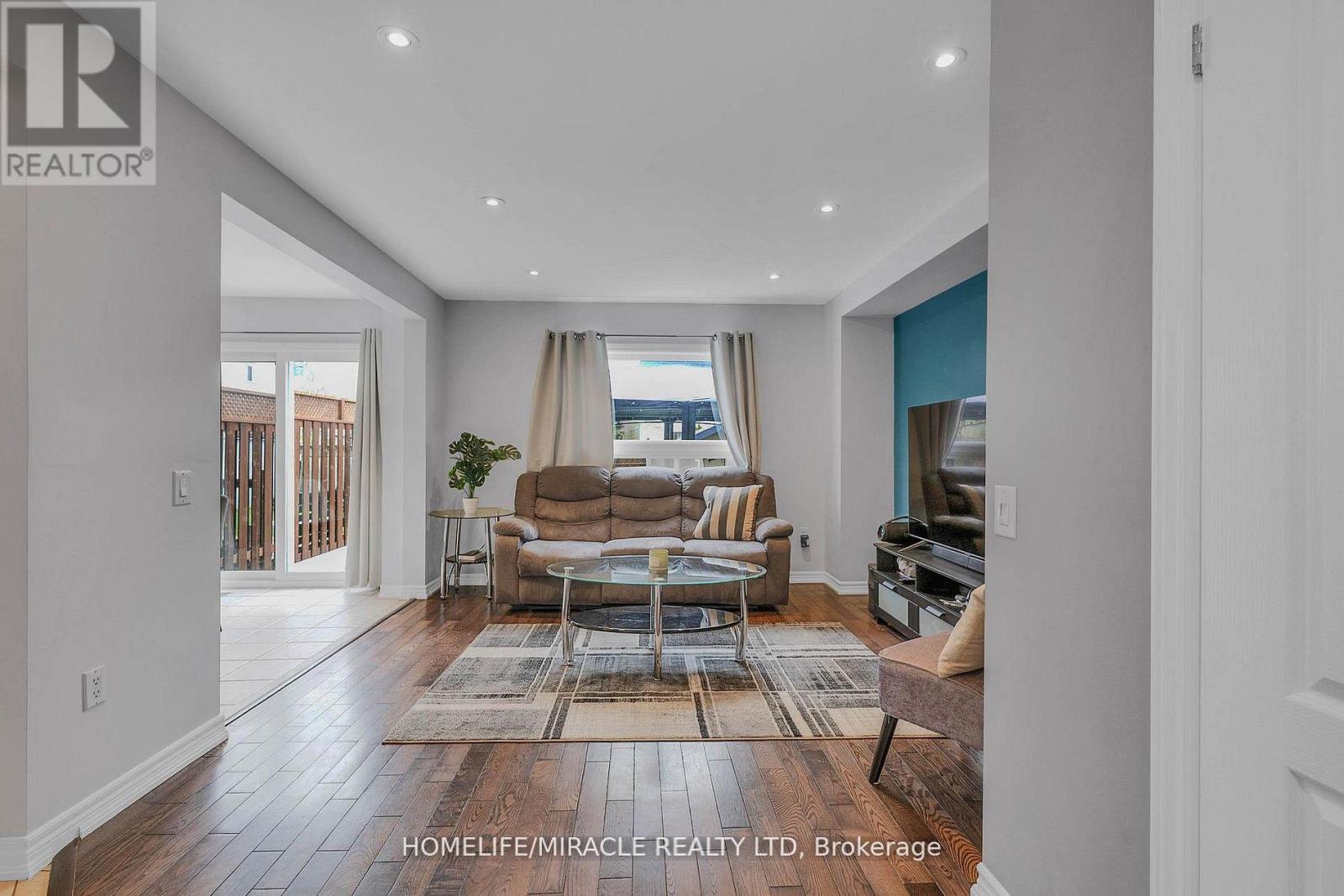 142 MARION STREET - 9