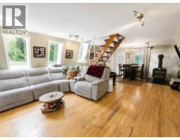 Photo 15 of 38, 24610 NESSVIEW ROAD · Prince George, BC