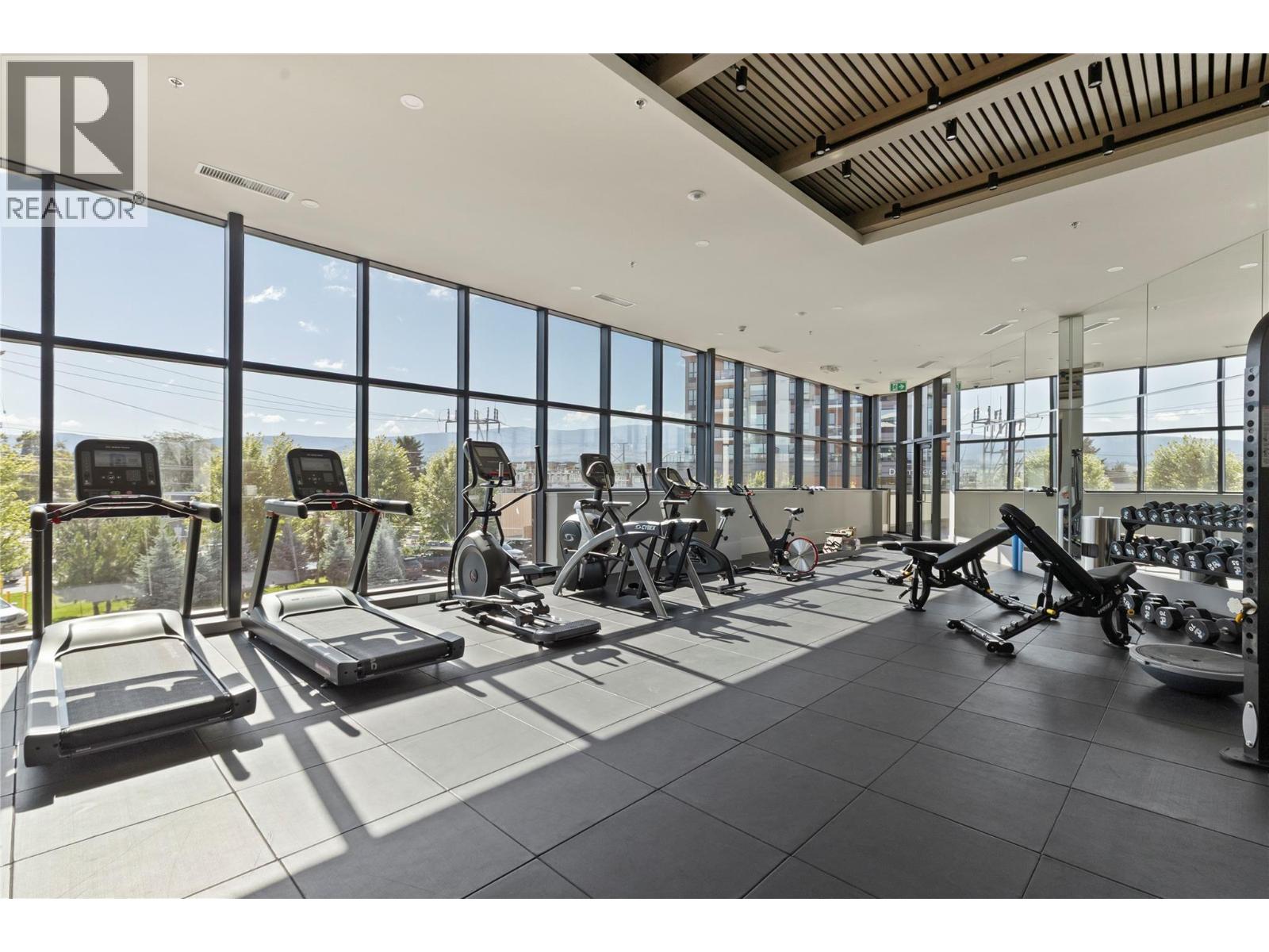 315 3389 Lakeshore Road, Kelowna