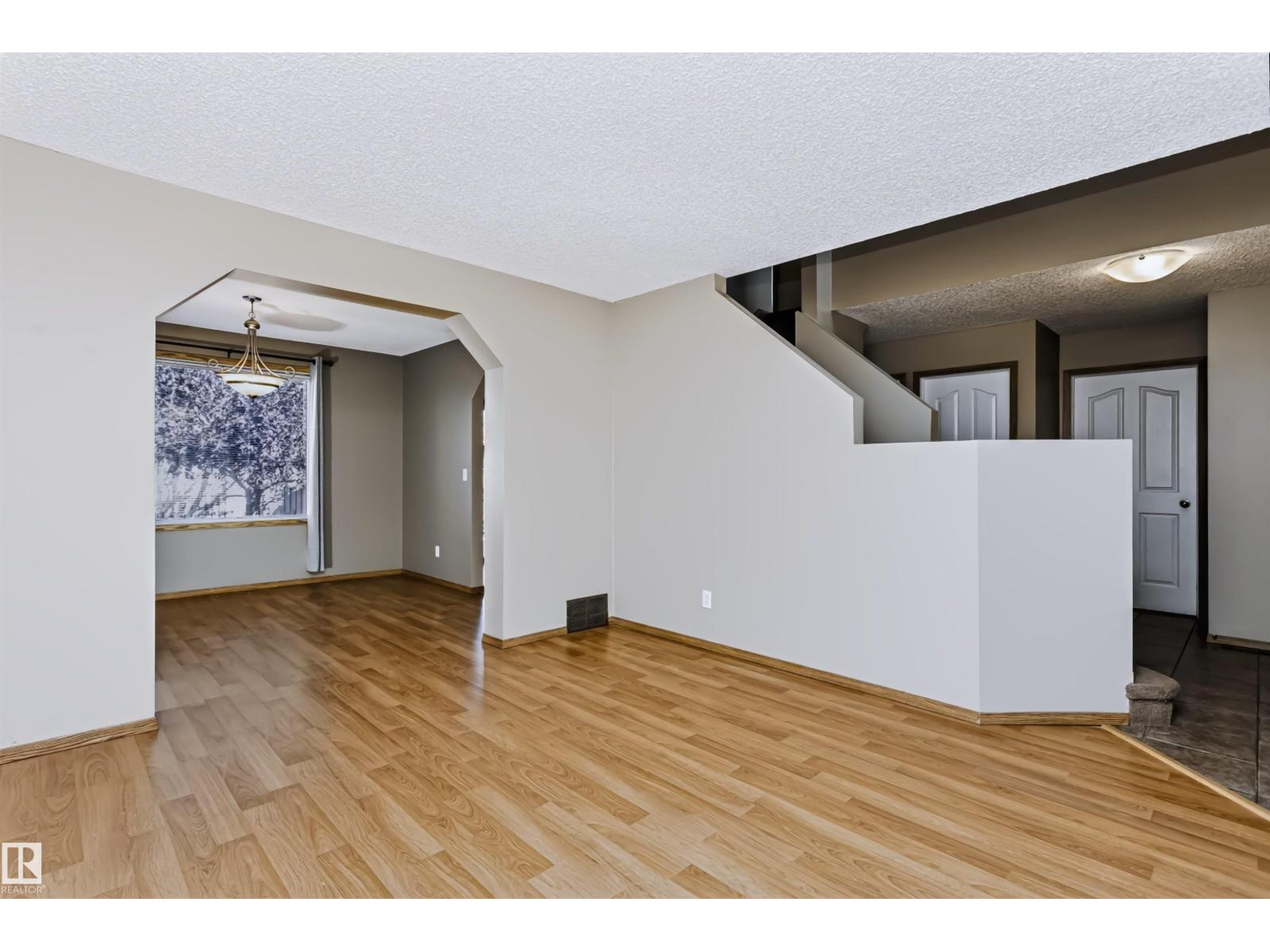 43 DALTON WY - Image 10