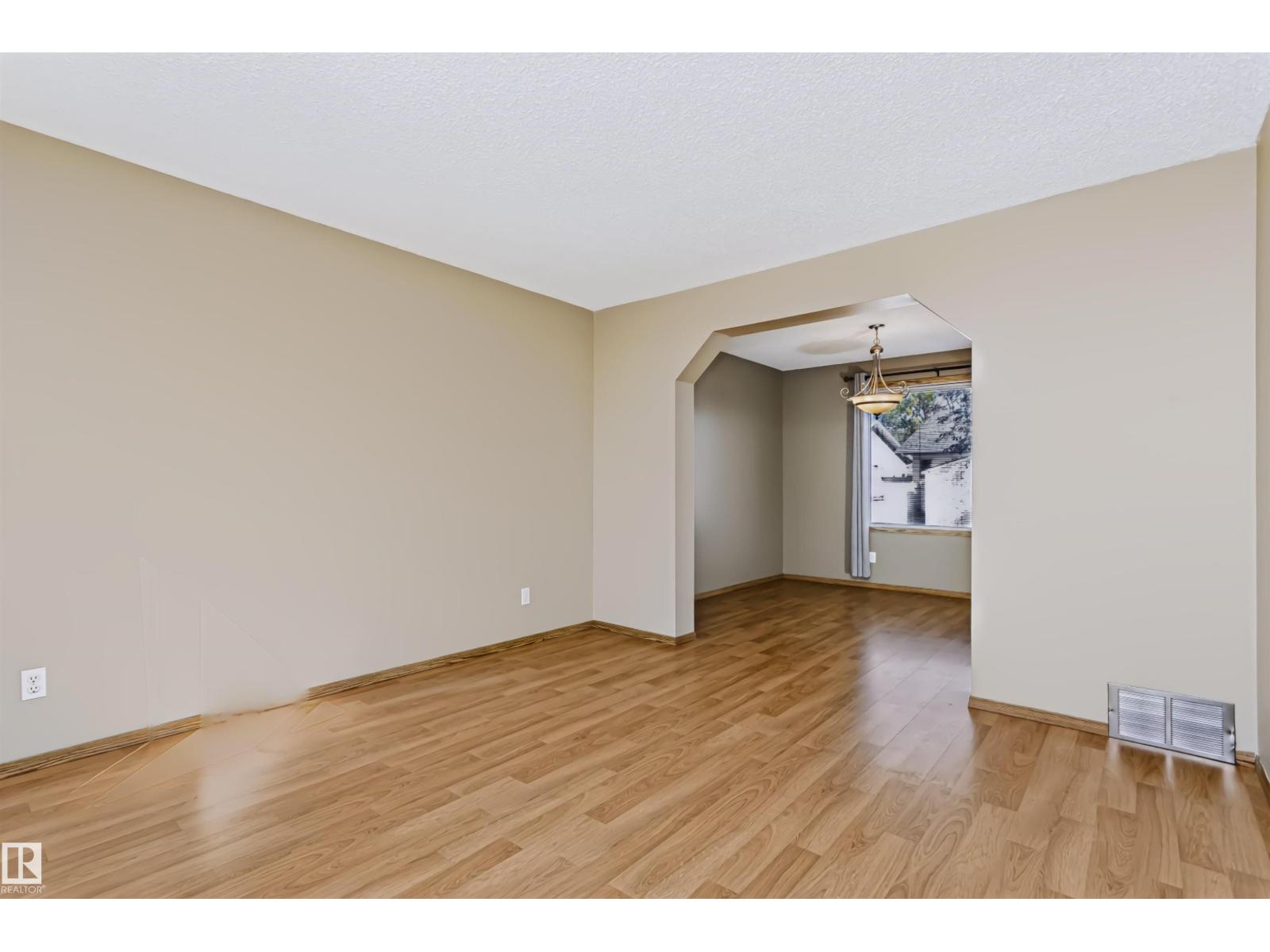 43 DALTON WY - Image 11