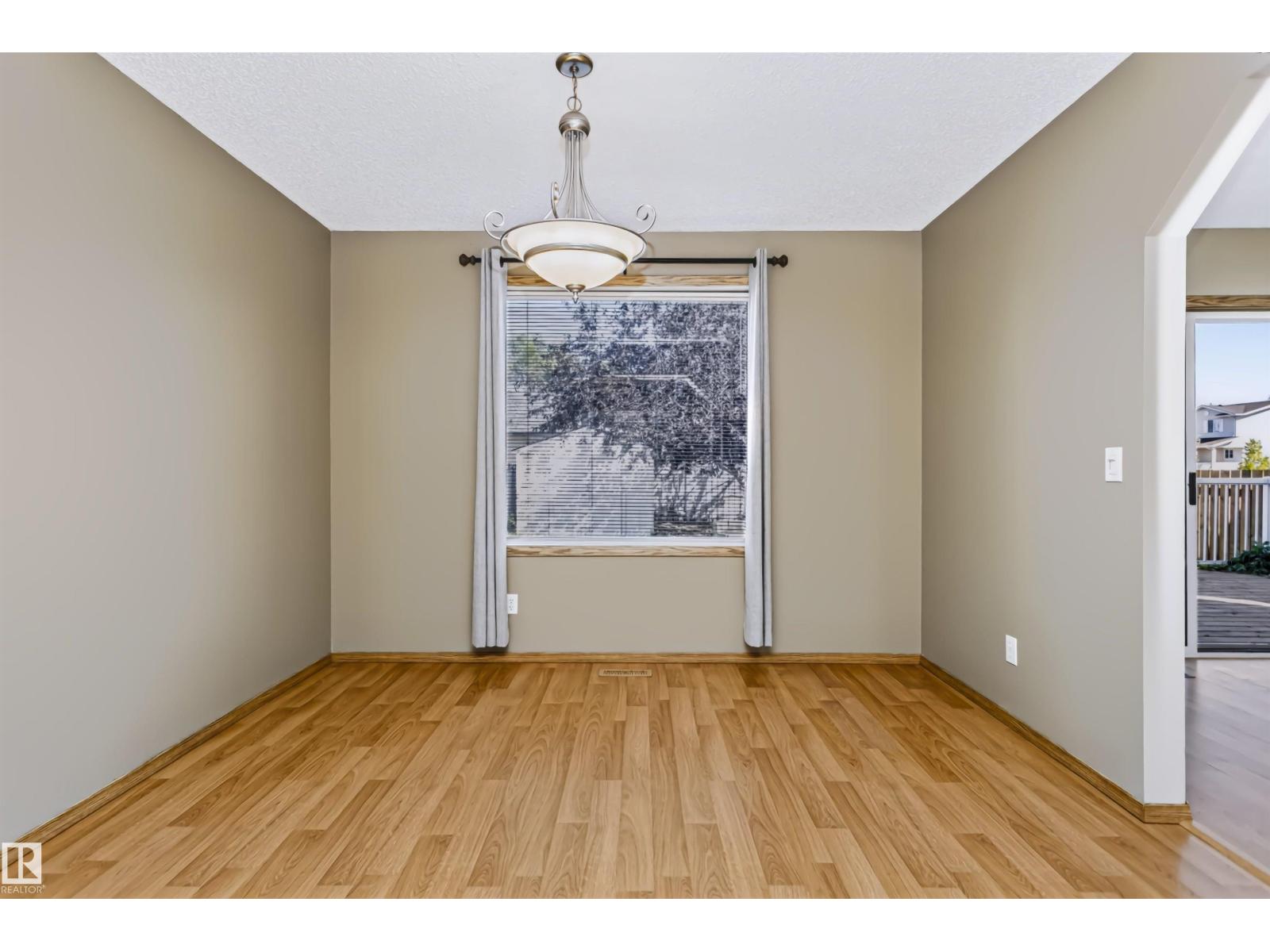 43 DALTON WY - Image 14