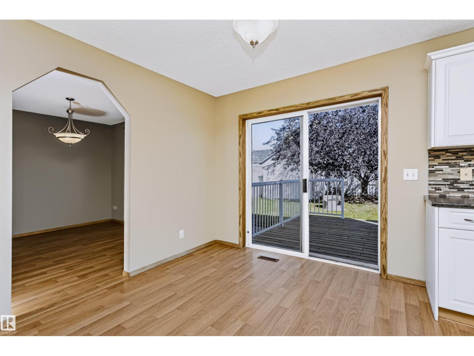 43 DALTON WY - Image 17
