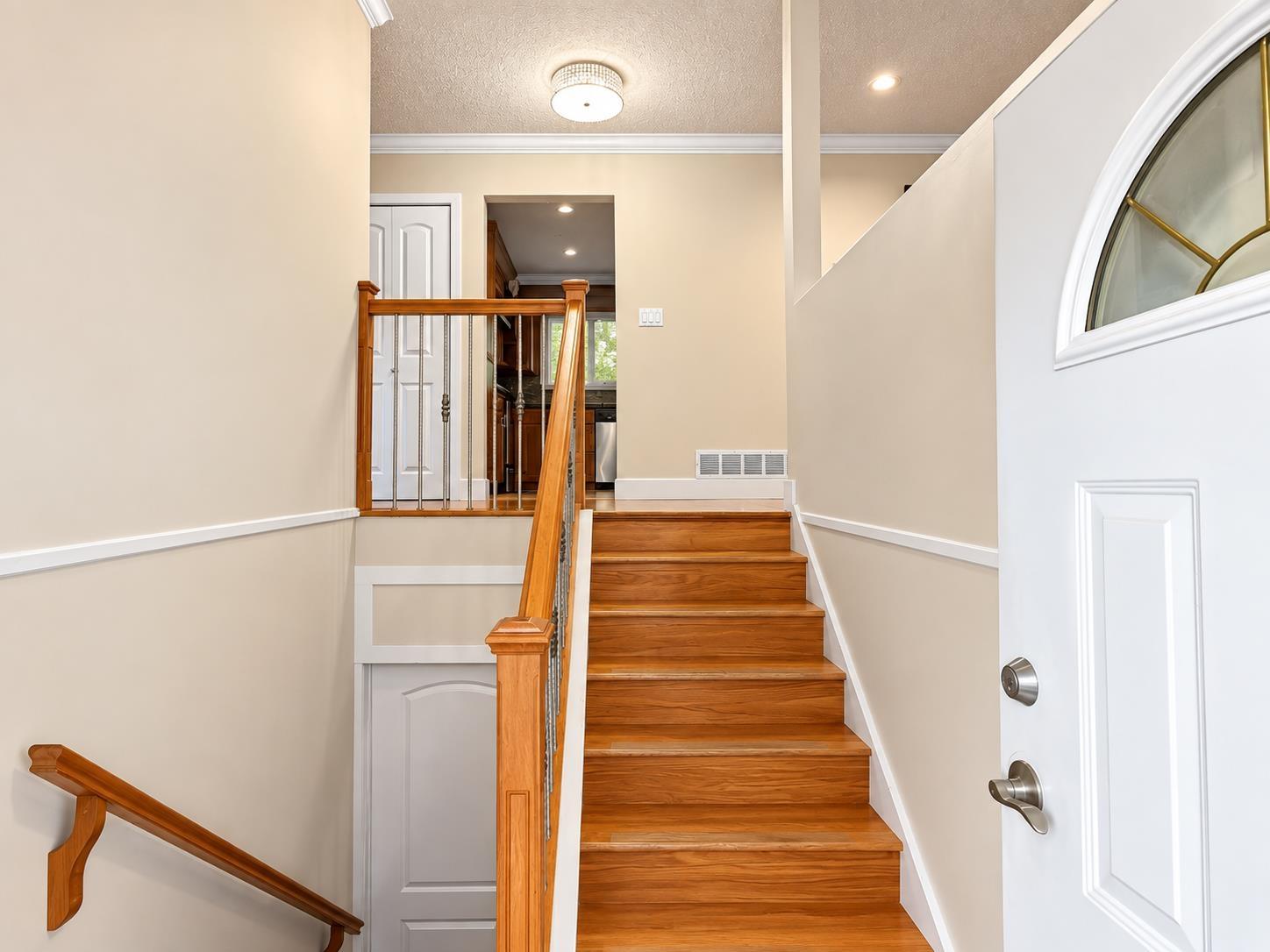 11443 75 Avenue, Delta, British Columbia, V4C1H4, Delta, British Columbia — photo 3 of 5