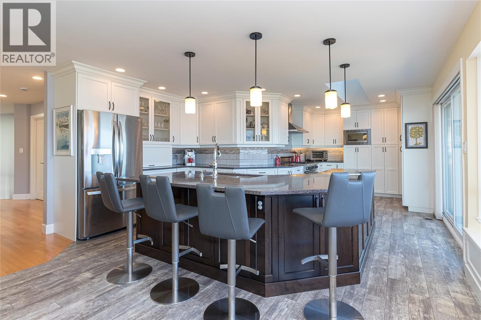 548 Marine View - 15