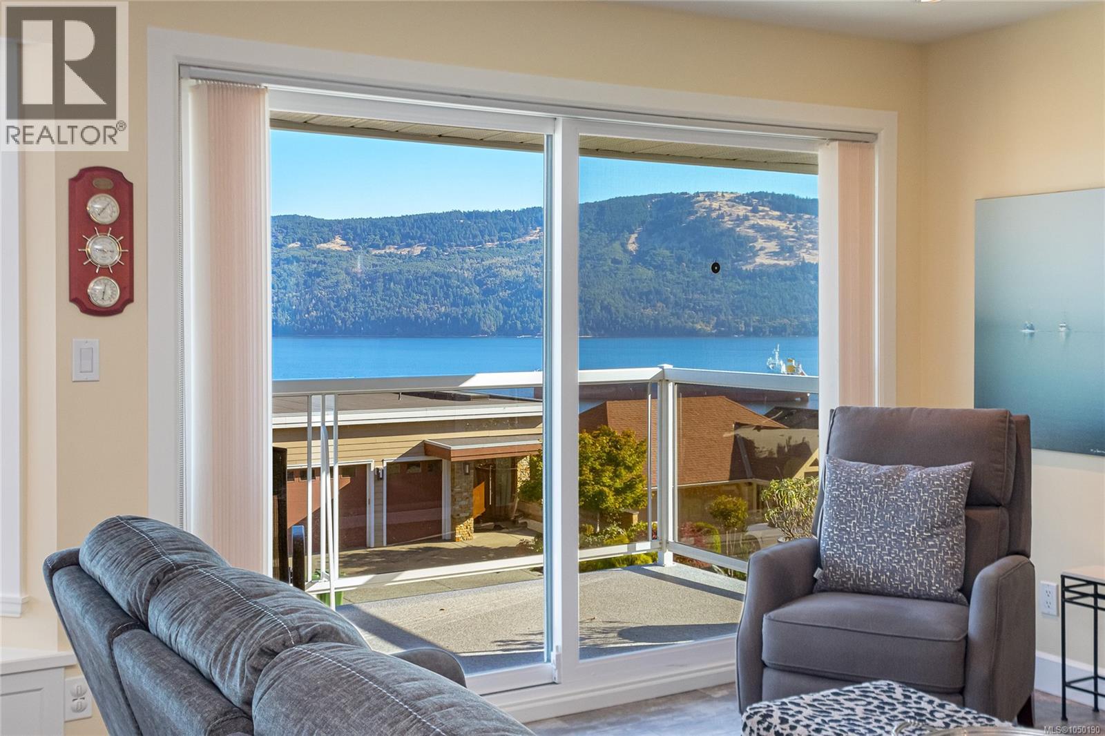 548 Marine View - 26