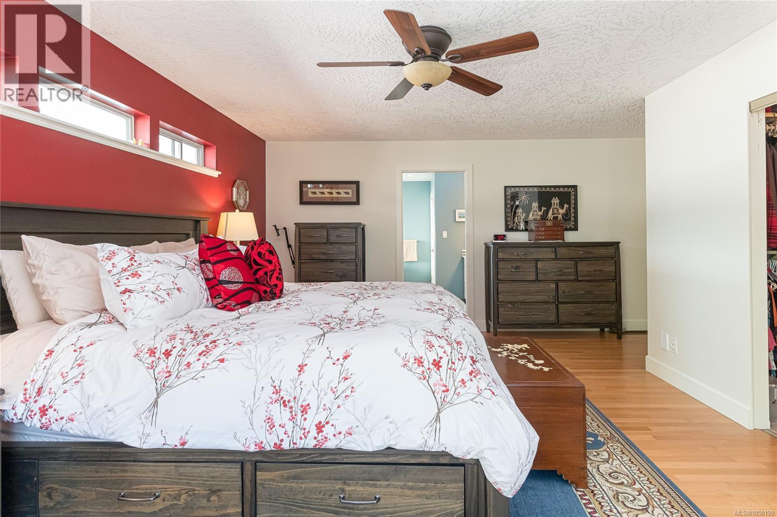 548 Marine View - Image 32
