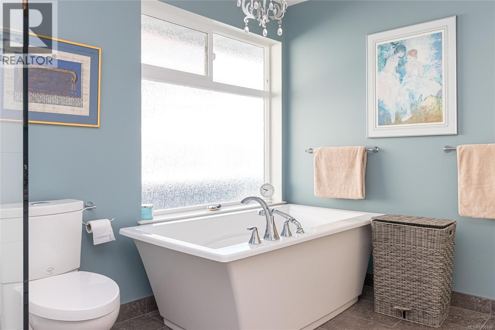 548 Marine View - Image 35