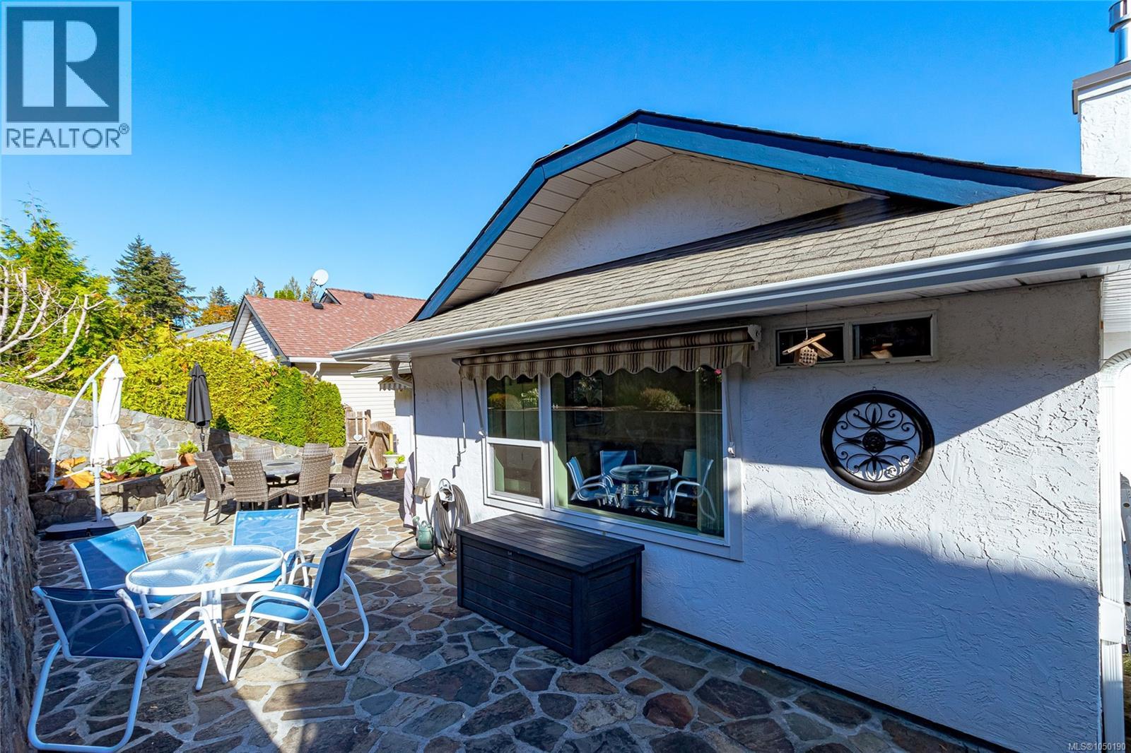 548 Marine View - 55
