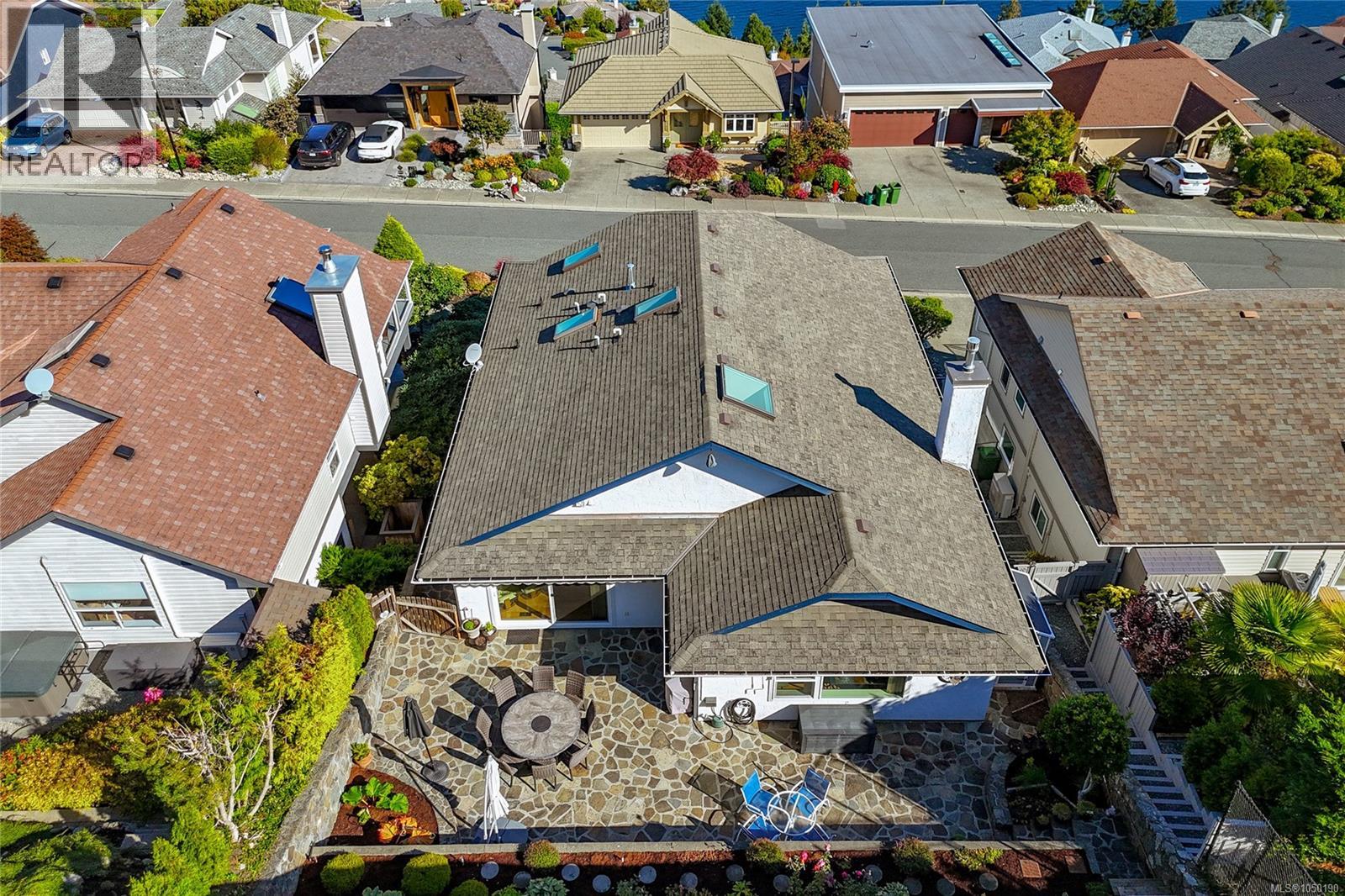 548 Marine View - 56