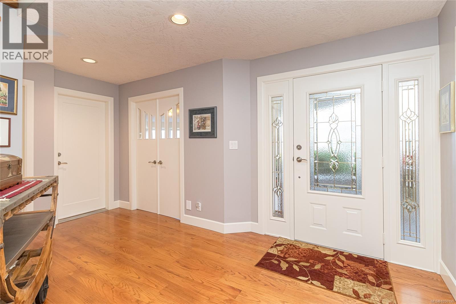 548 Marine View - 8