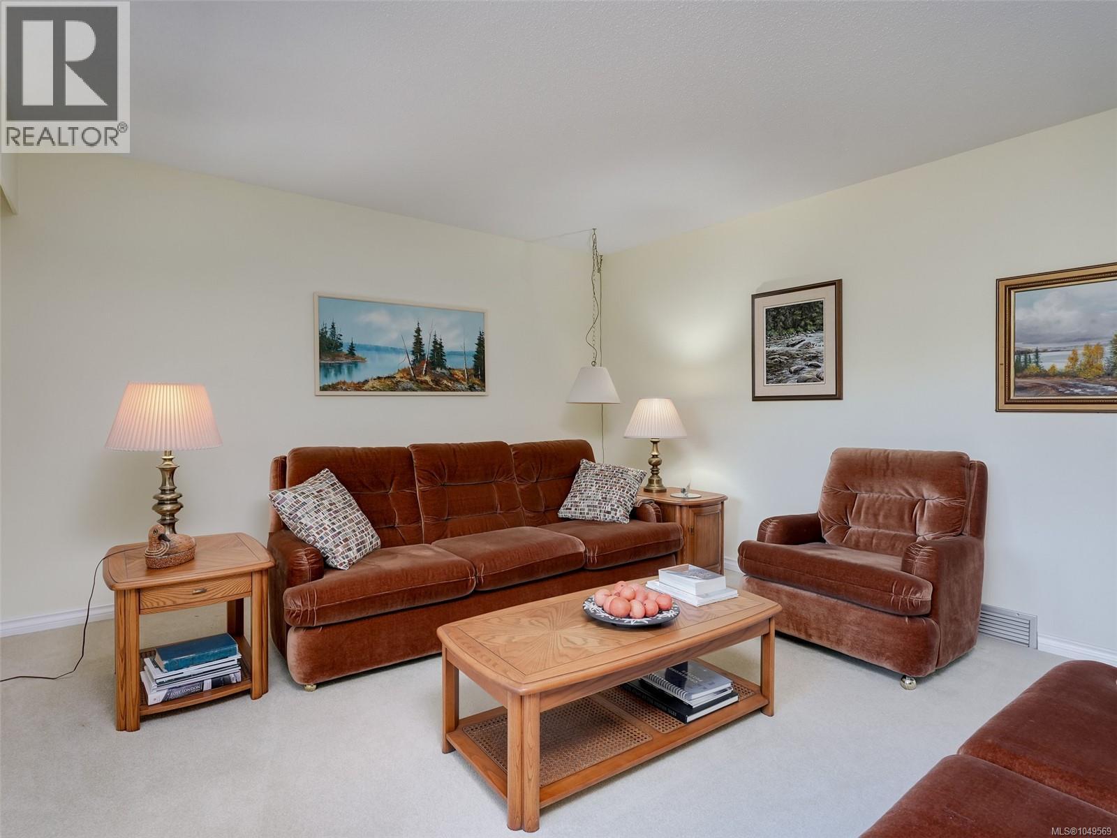 9743 Ardmore Dr - Image 11