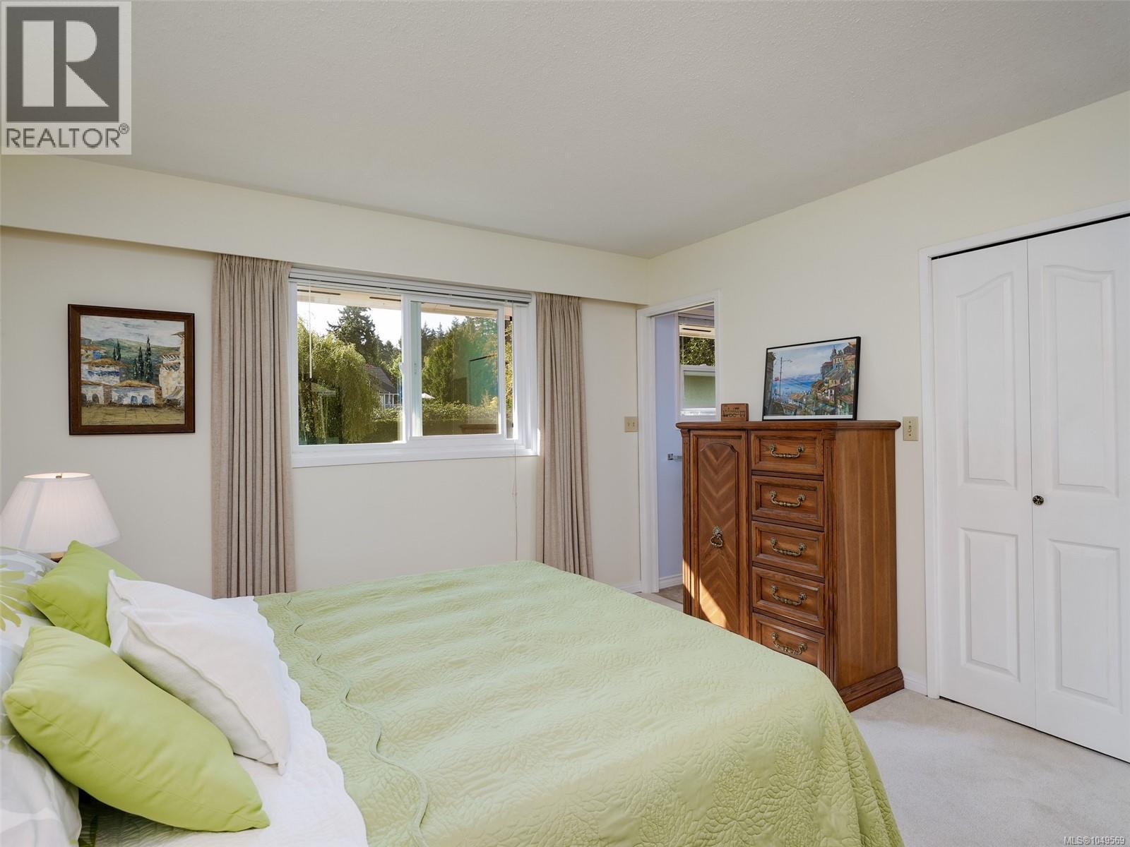 9743 Ardmore Dr - Image 15