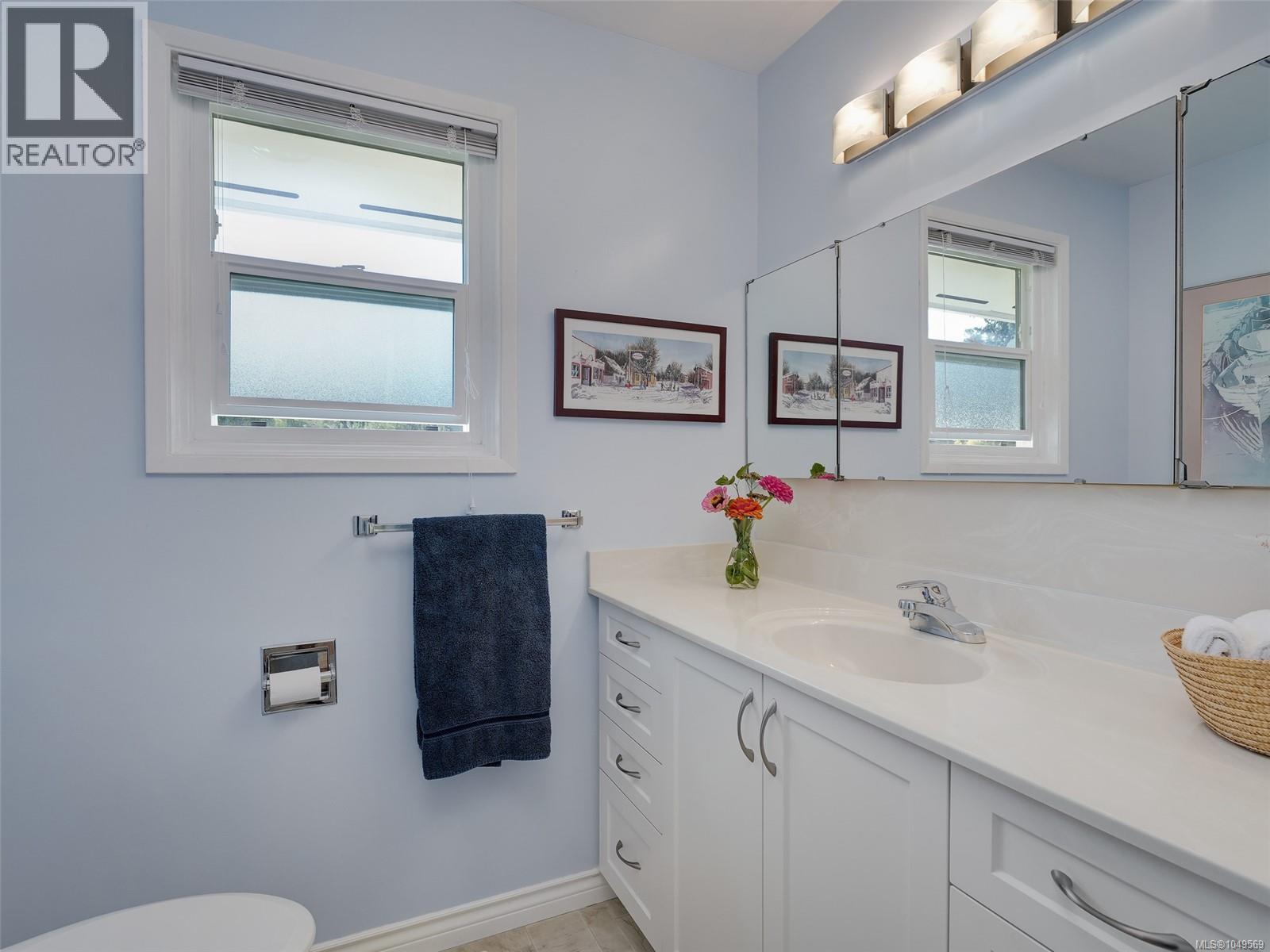 9743 Ardmore Dr - Image 18