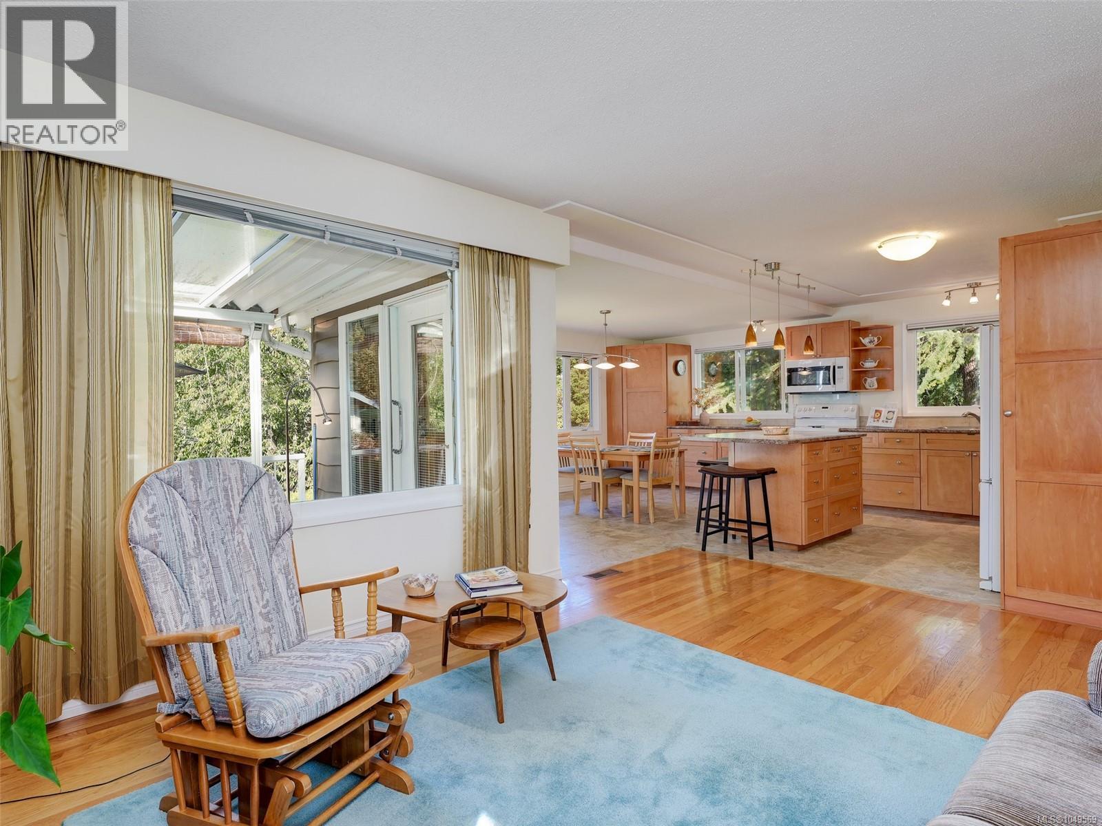 9743 Ardmore Dr - 2