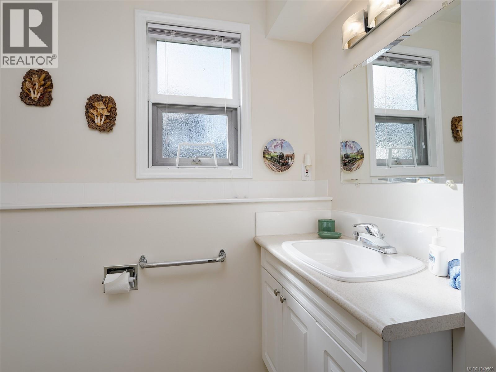 9743 Ardmore Dr - Image 23