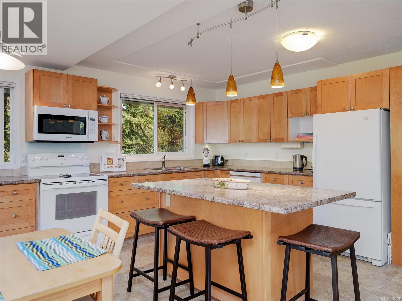 9743 Ardmore Dr - 4