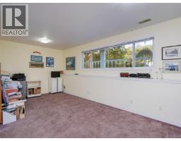 9743 Ardmore Dr, North Saanich, BC V8L5H5 Photo 19