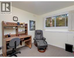 9743 Ardmore Dr, North Saanich, BC V8L5H5 Photo 22