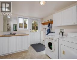 9743 Ardmore Dr, North Saanich, BC V8L5H5 Photo 24
