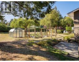 9743 Ardmore Dr, North Saanich, BC V8L5H5 Photo 29
