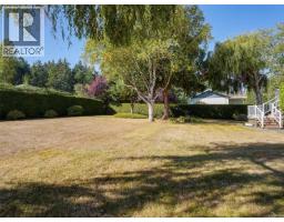 9743 Ardmore Dr, North Saanich, BC V8L5H5 Photo 30