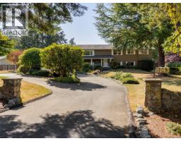 9743 Ardmore Dr, North Saanich, BC V8L5H5 Photo 33