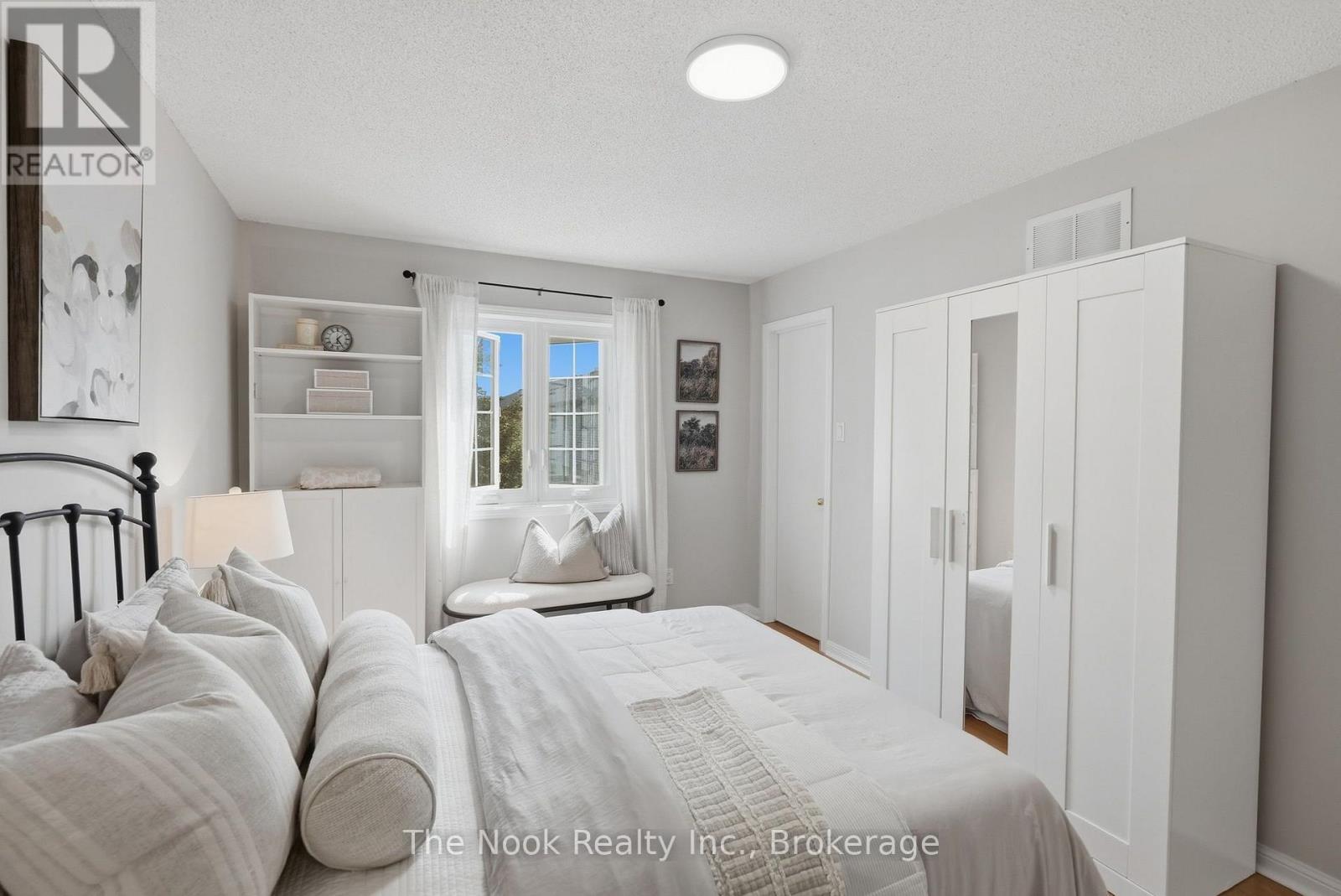 33 ASPEN PARK WAY - Image 22