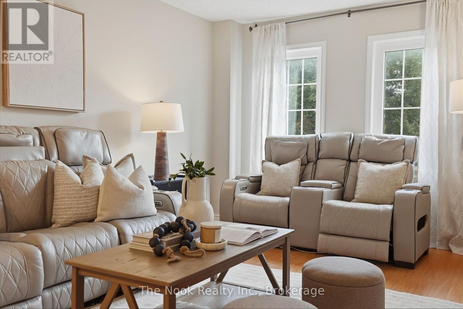 33 ASPEN PARK WAY - 5