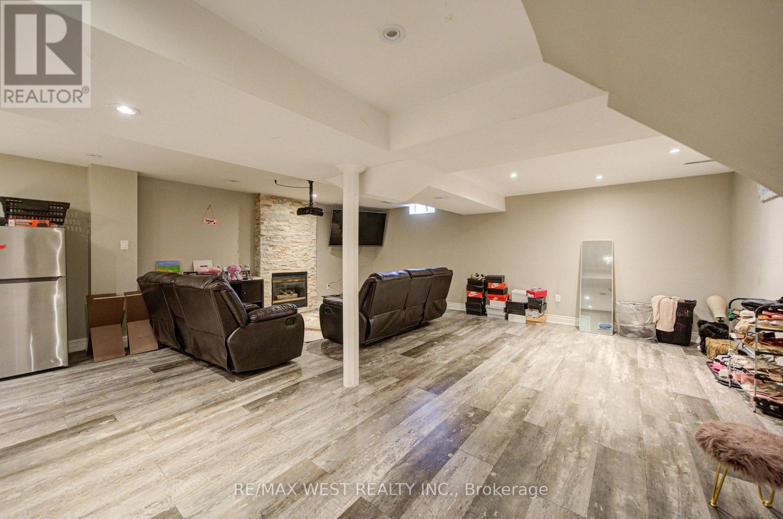 114 ROBERT ADAMS DRIVE - Image 30