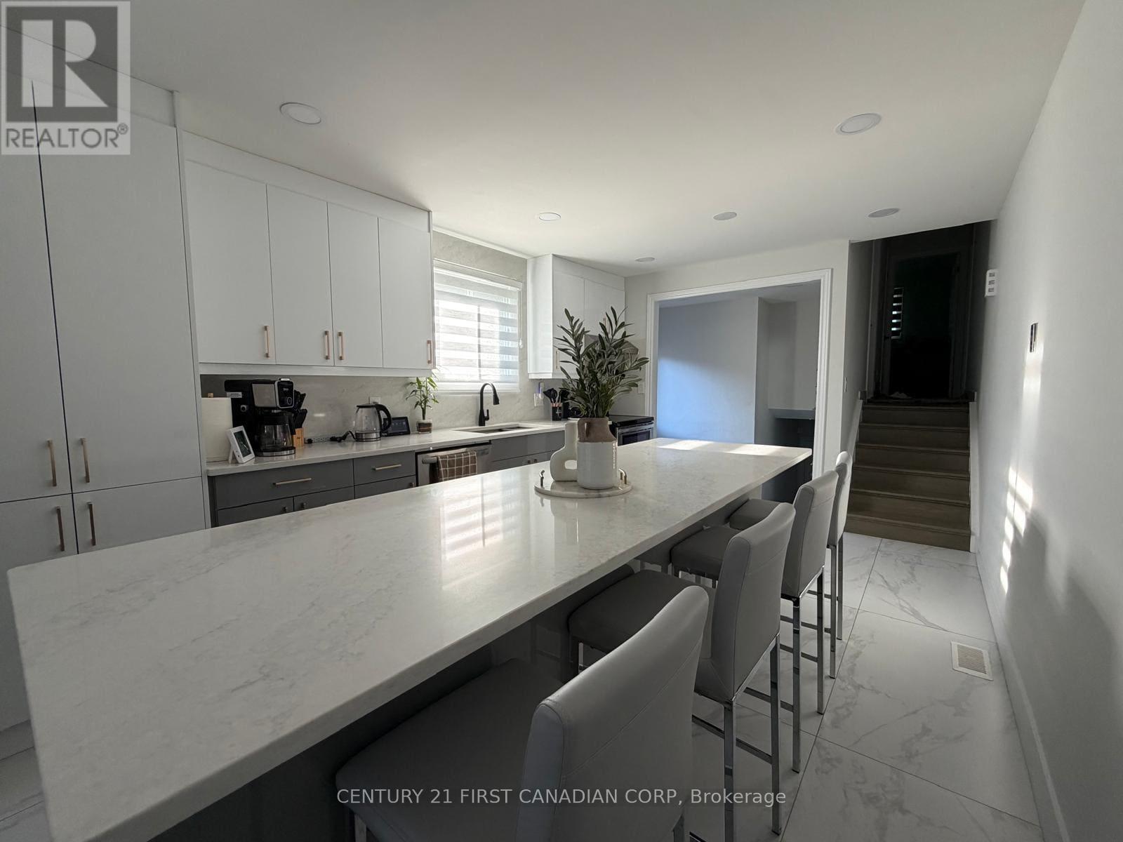6 Nicholas Crescent, London South (South X), Ontario, N6E2E9, London South (South X), Ontario — photo 5 of 5