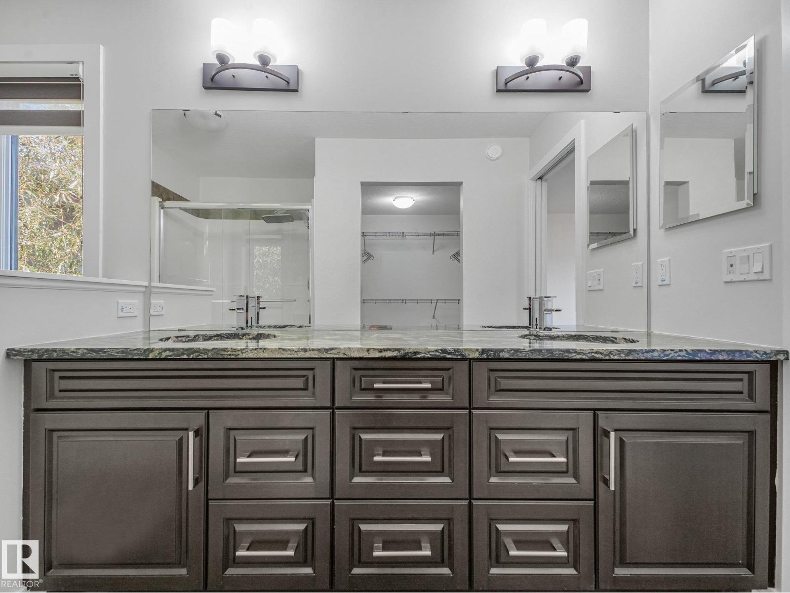 1349 ADAMSON DR SW - 25