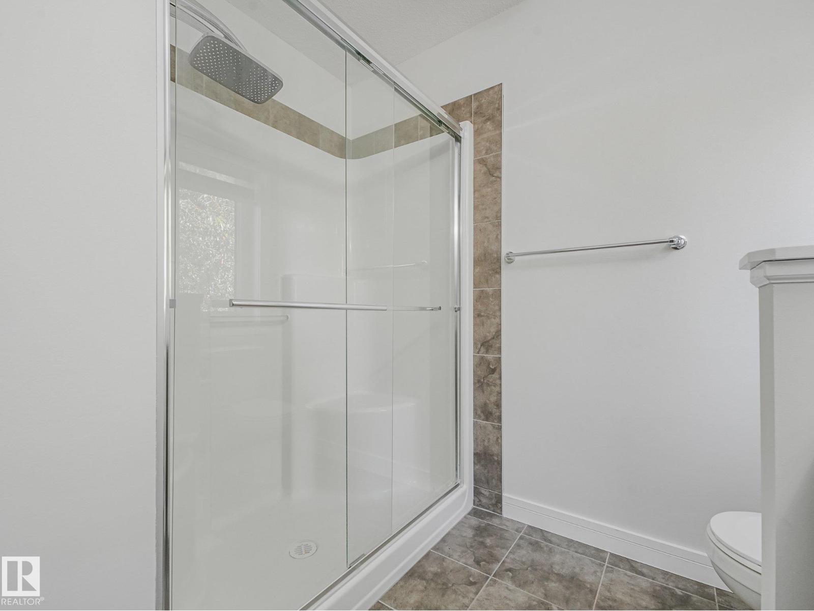 1349 ADAMSON DR SW - 26