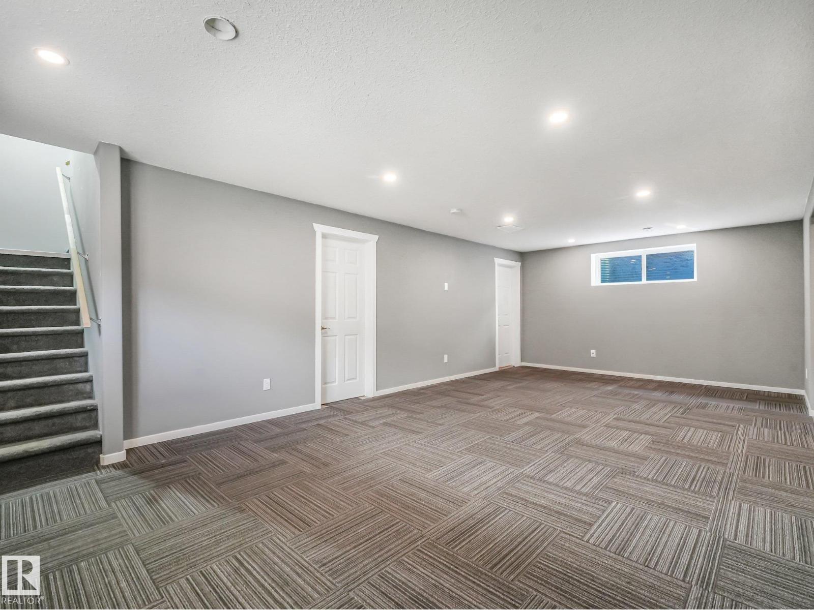 1349 ADAMSON DR SW - 34