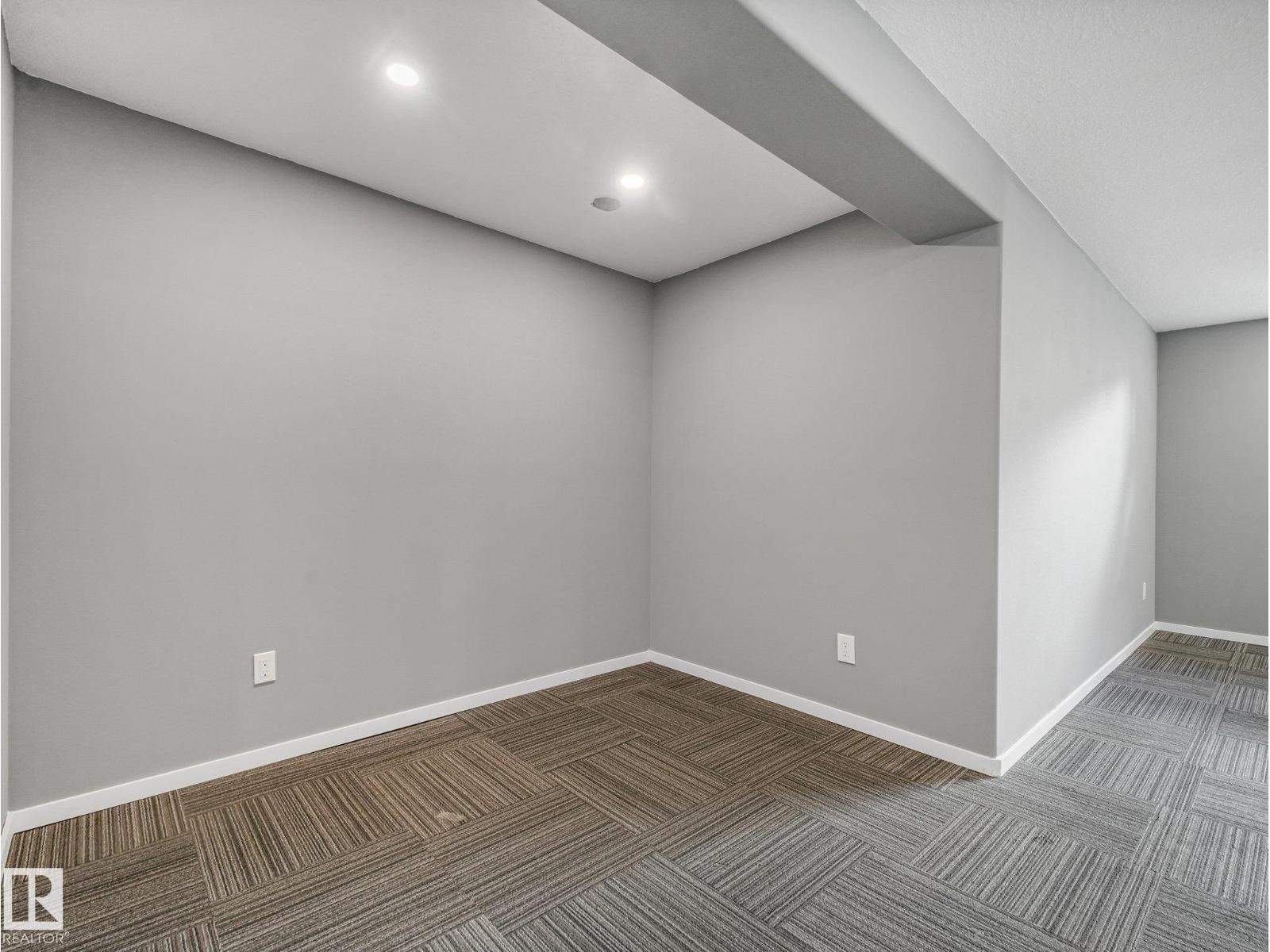 1349 ADAMSON DR SW - 36