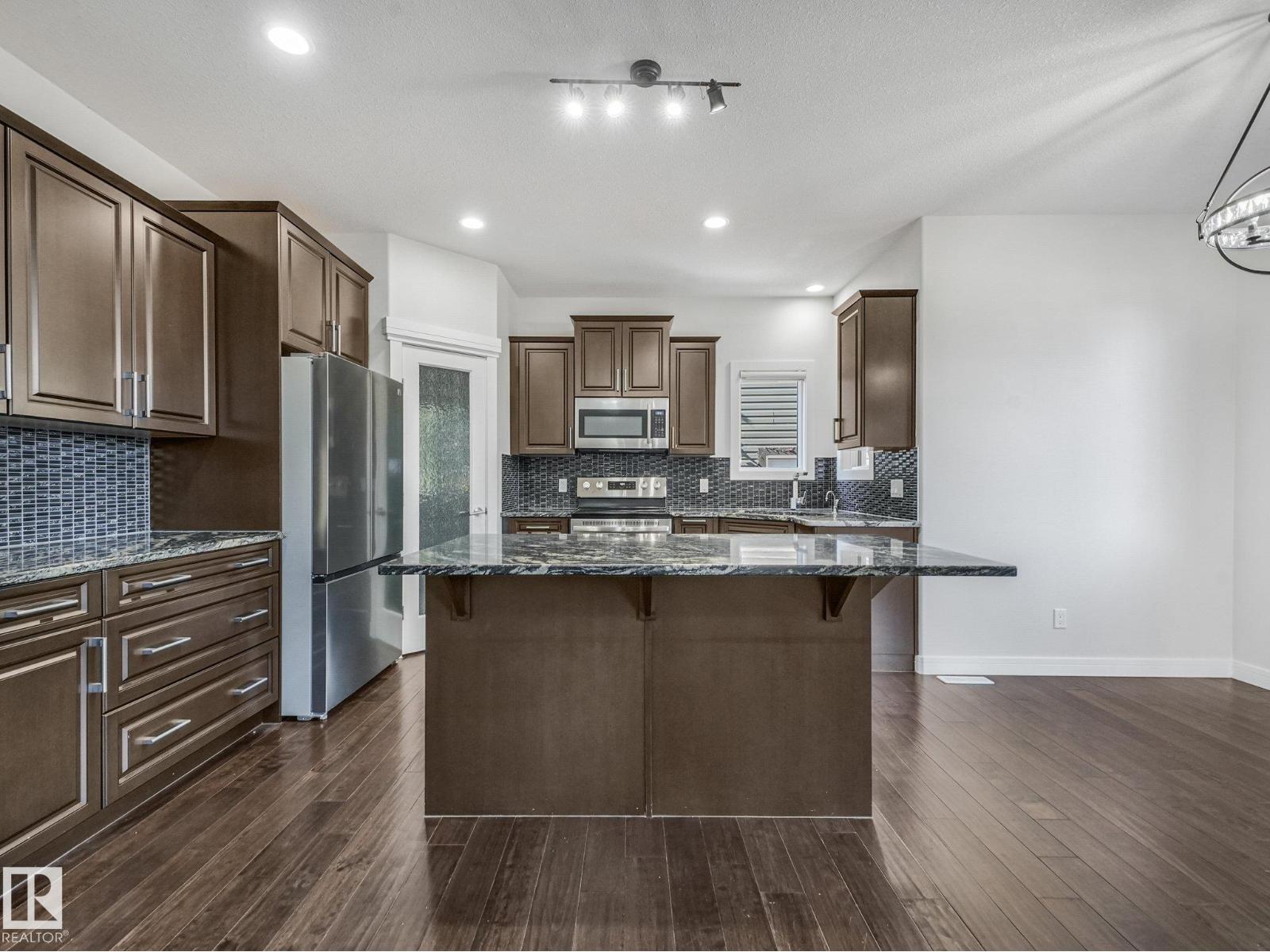 1349 ADAMSON DR SW - 8